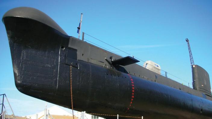 HMAS Ovens - Photo from WA Museum Image copyright of the Western Australian Museum