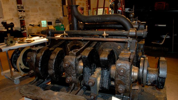 Xantho - Image copyright of the Western Australian Museum A partially restored steam engine