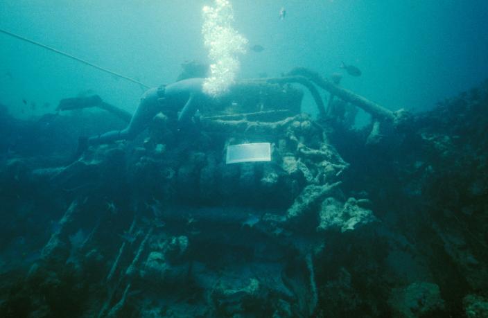 Xantho Engine Divers recovering the Xantho Engine