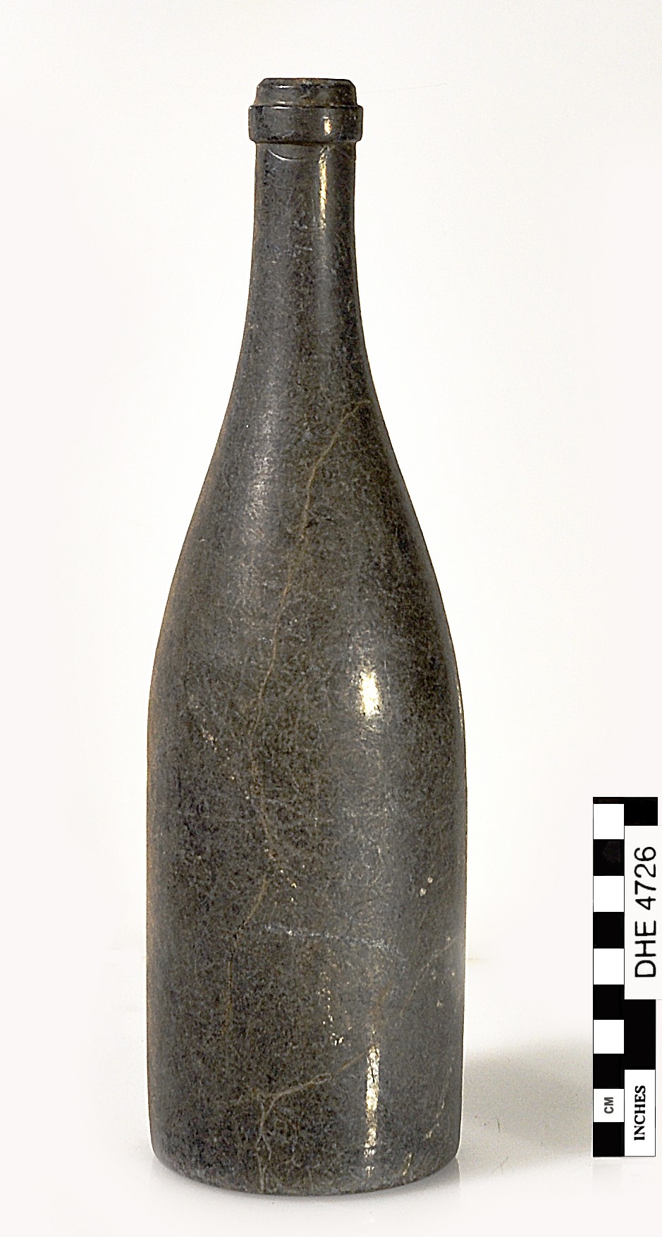 DHE4726 Glass artefact recovered from Dirk Hartog Excavation