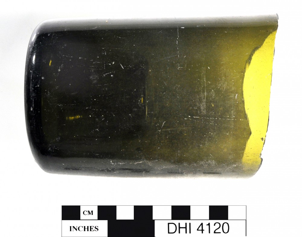 DHI4120 Glass artefact recovered from Dirk Hartog Island