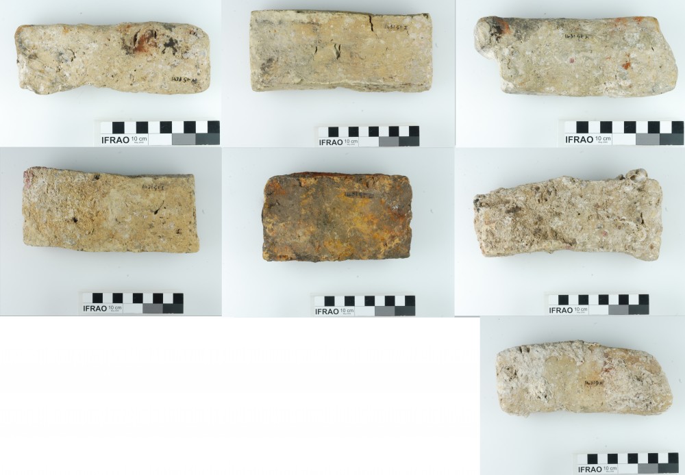 Bricks artefact recovered from Vergulde Draeck (Gilt Dragon)