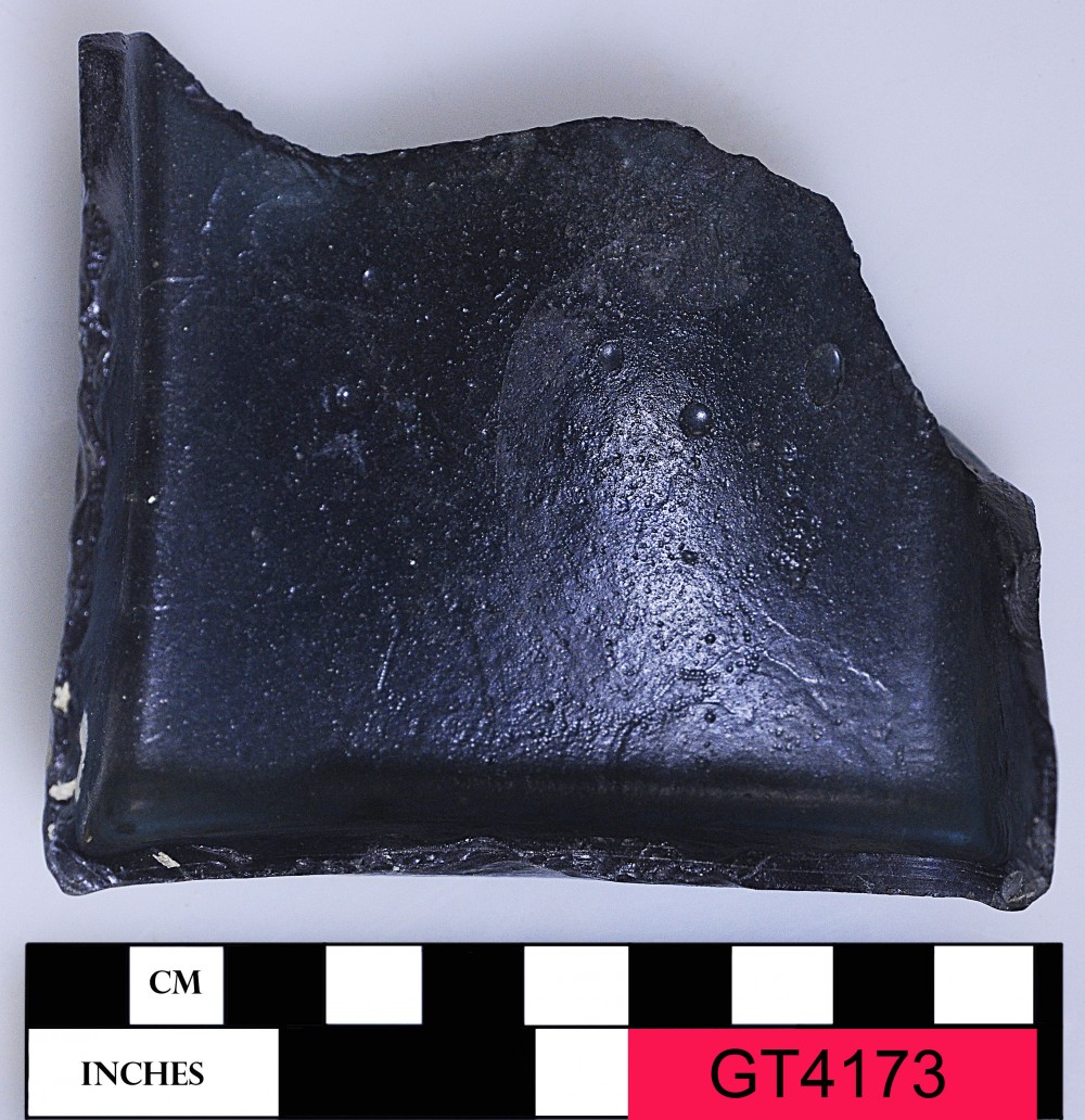 GT4173 Glass artefact recovered from Vergulde Draeck (Gilt Dragon)