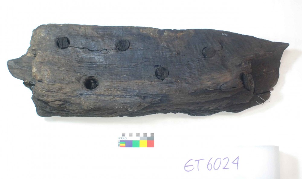 Ship's timber artefact recovered from Vergulde Draeck (Gilt Dragon)