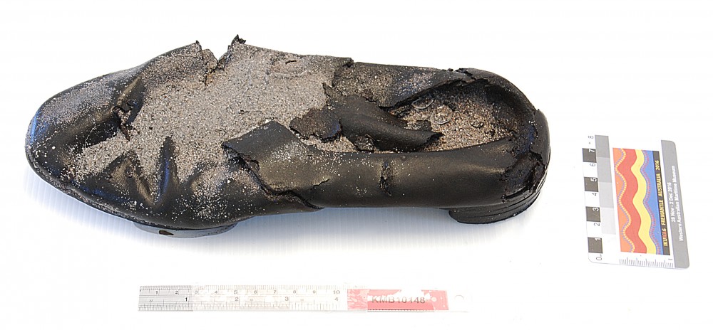 KMB1148 Rope/leather/etc. artefact recovered from Samuel Wright