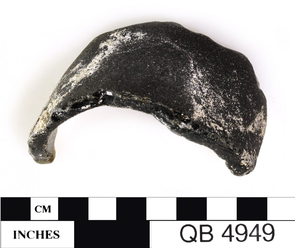 QB4949 Glass artefact recovered from Quoin Bluff