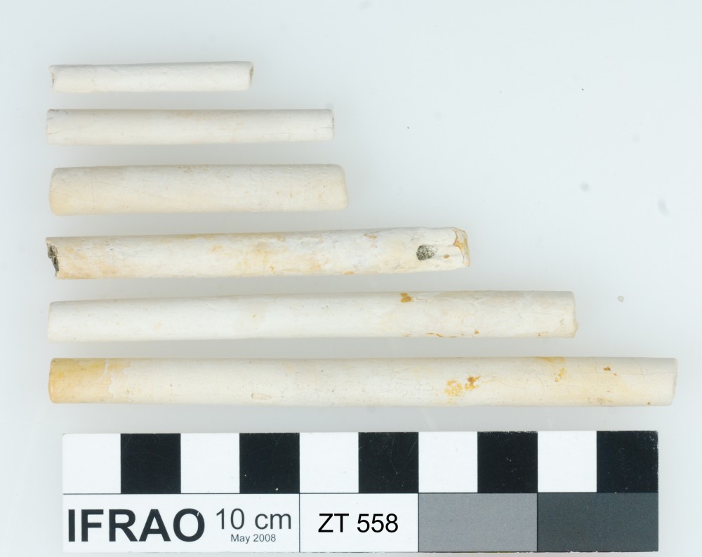 Clay pipes artefact recovered from Zuiddorp (Zuytdorp)