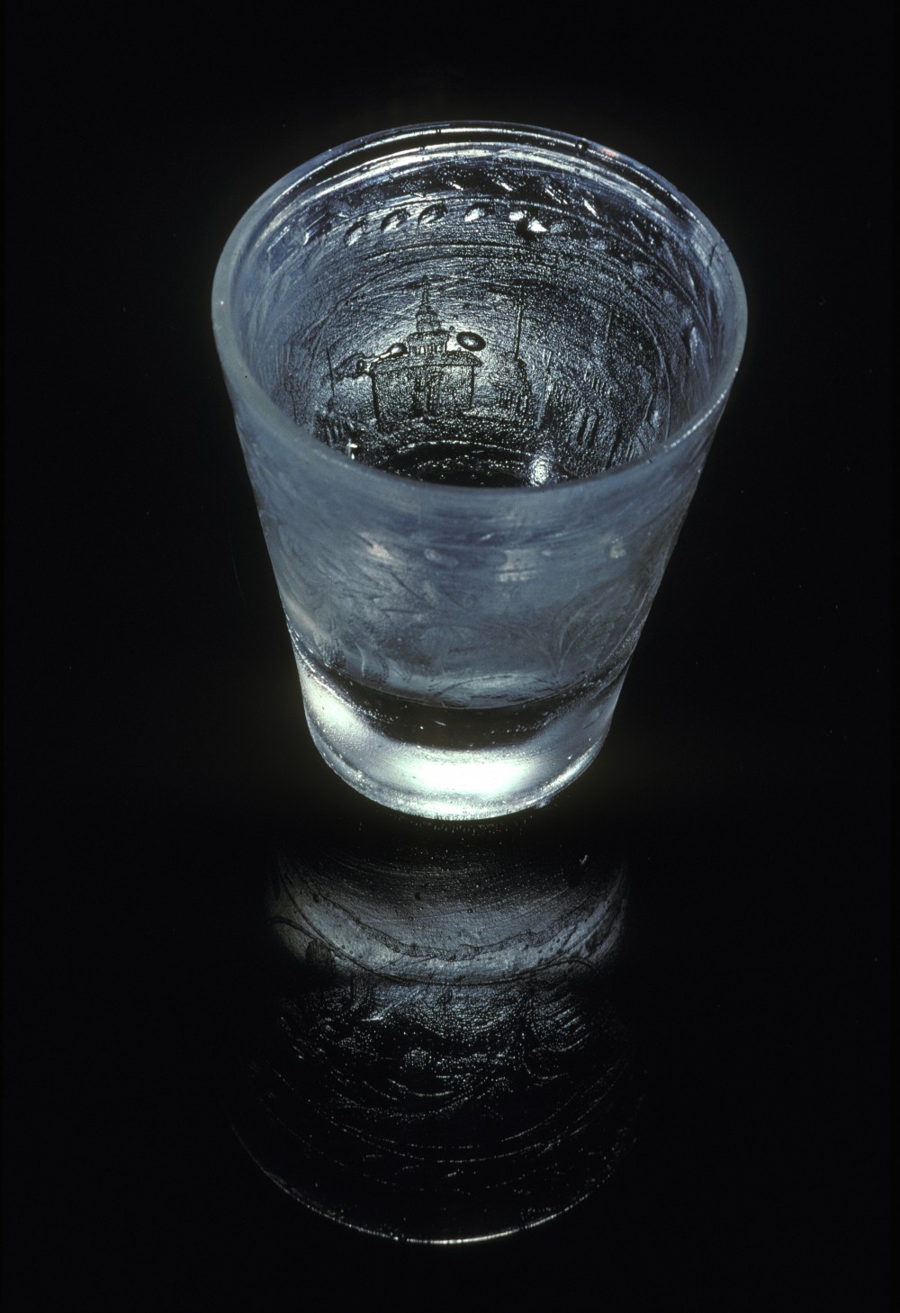 ZT3979 Glass artefact recovered from Zuiddorp (Zuytdorp)