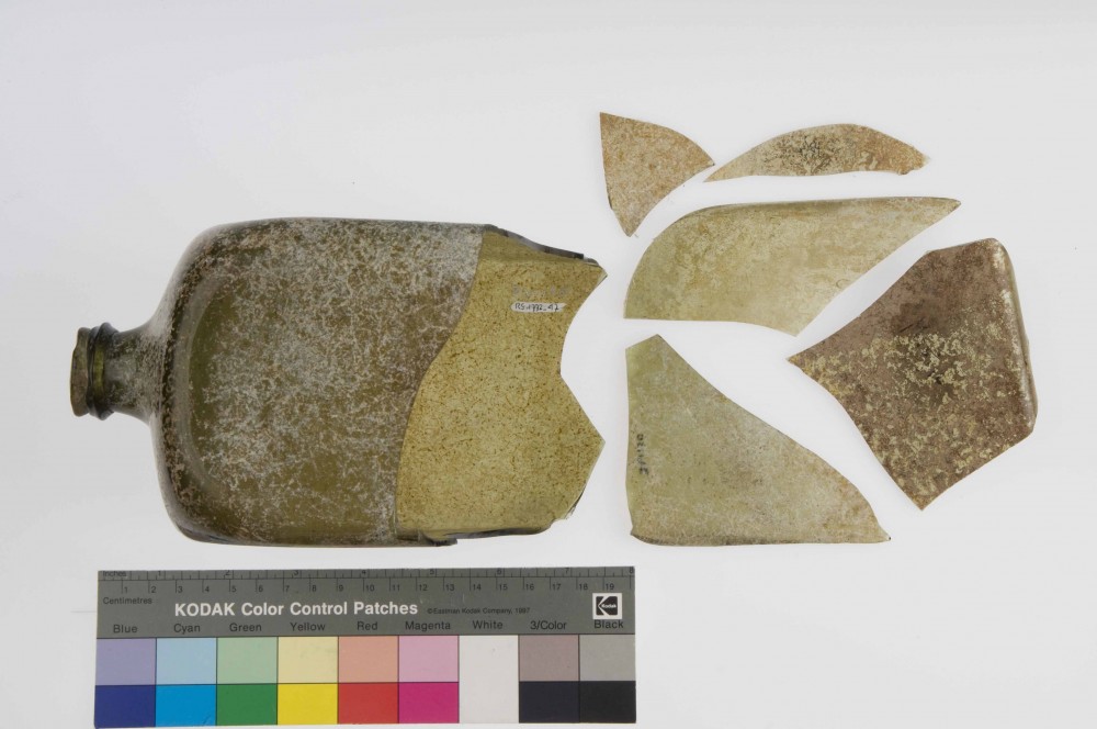 Glass artefact recovered from Zeewijk