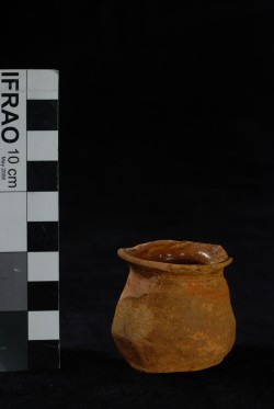 BAT2422A - Earthenware