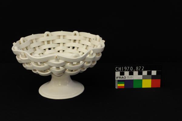 CHINA FRUIT BASKET, White.