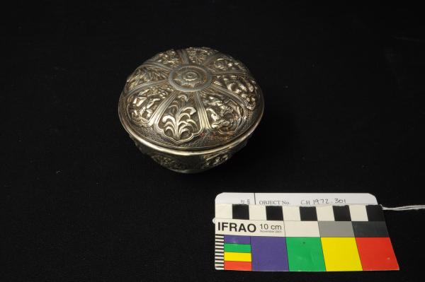 POT with lid, silver