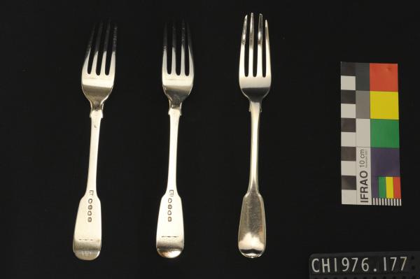 DESSERT FORKS x 3, silver