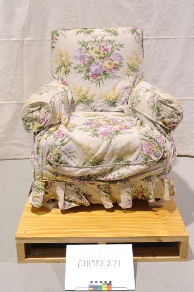 CHAIR, with cushions
