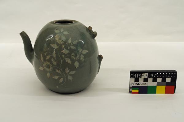 TEAPOT, ceramic