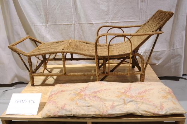 CHAISE LONGUE, wicker