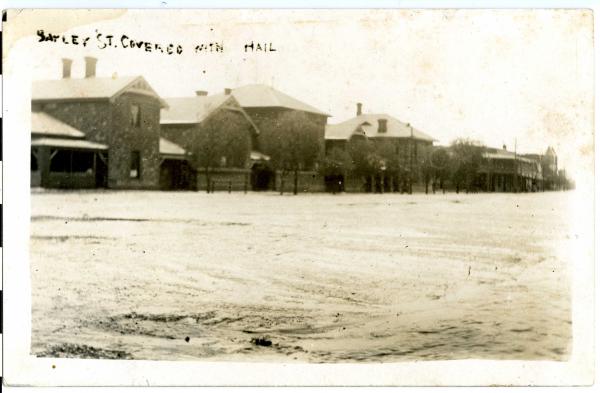 POSTCARD, Bayley Street, Coolgardie