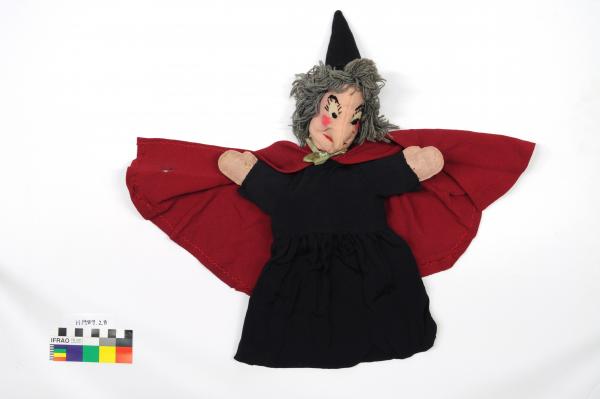 GLOVE PUPPET, witch