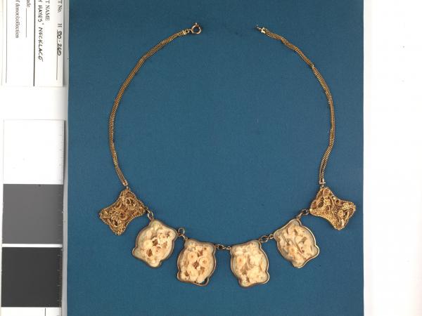 NECKLACE, Gold and Ivory