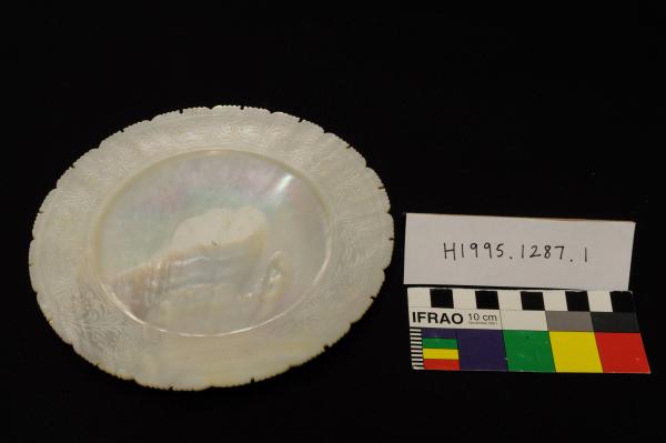 PLATE, PEARL SHELL