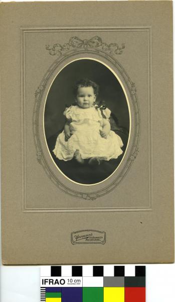 PHOTOGRAPH, infant