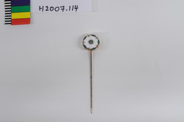 BADGE, metal, white rose of York(?)