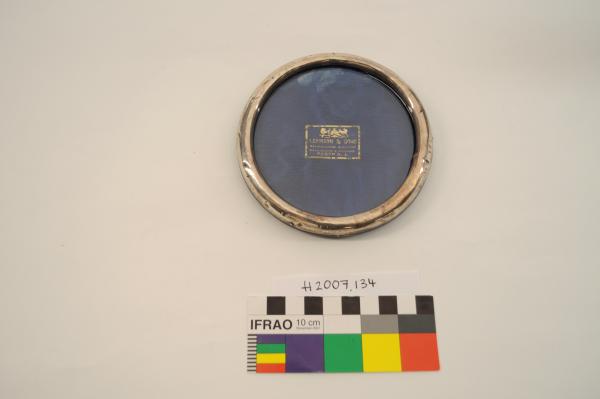 PICTURE FRAME, Circular, silver, ‘LEVINSON & SONS’