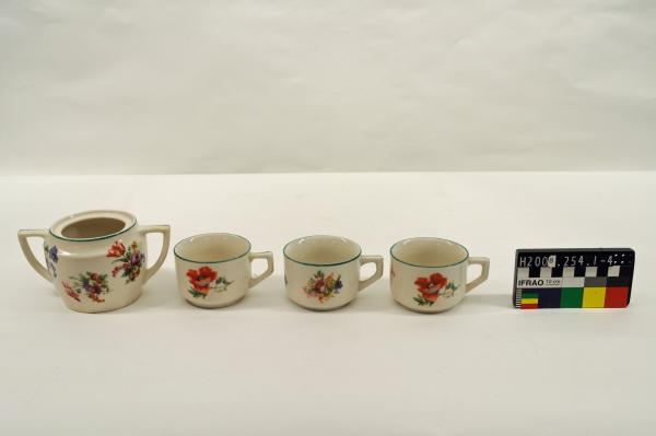 TEA SET, green trim, floral motifs