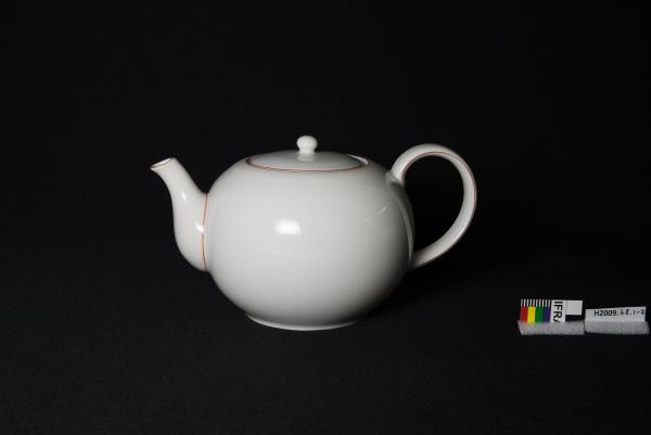 TEA POT with LID, white glazed porcelain, ‘Arzberg’