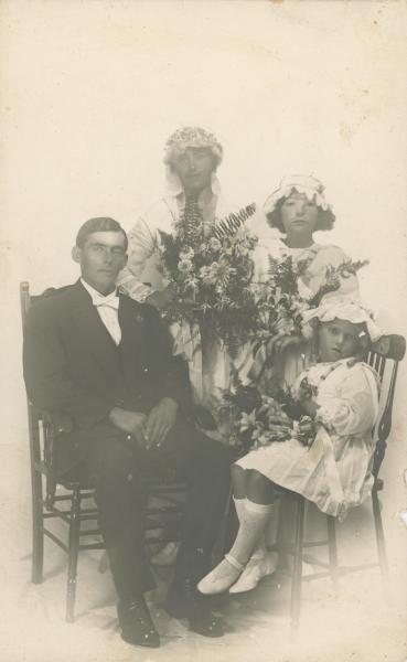 PHOTOGRAPH, B&W, Wedding portrait of (L-R) Groom- Matthew Harwood, Bride- Gladys Harwood, 2 x bridesmaid nieces. Perth