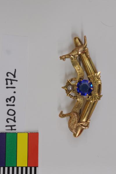 BROOCH, 9c gold, Advance Australia, Alfred Jackson, c.1909