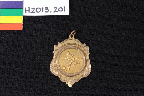 MEDAL, soccer, gold, ‘R.S.C/Bunbury/1929./E.E.WARD./Capt’