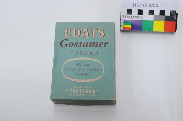 CONTAINER, with lid, for thread spools, ‘J & P COATS Gossamer’