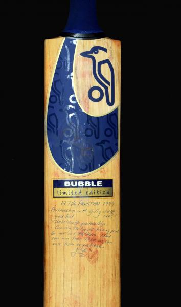 CRICKET BAT, Kookaburra, ‘Bubble limited edition', 127 vs Pakistan, Justin Langer