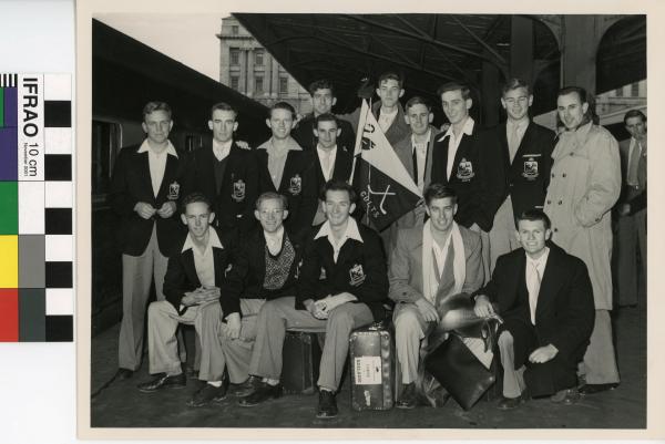 PHOTOGRAPH, b&w, WA Colts Men's Hockey Team, Adelaide train station, 1953