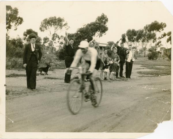 PHOTOGRAPH, cycling, b&w, Kalgoorlie-Perth,  Hubert Opperman, 1933