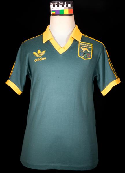 HOCKEY UNIFORM, Australian Men's Hockey Team, Adidas, yellow with green stripe, 1984 Los Angeles Olympic Games, Ric Charlesworth