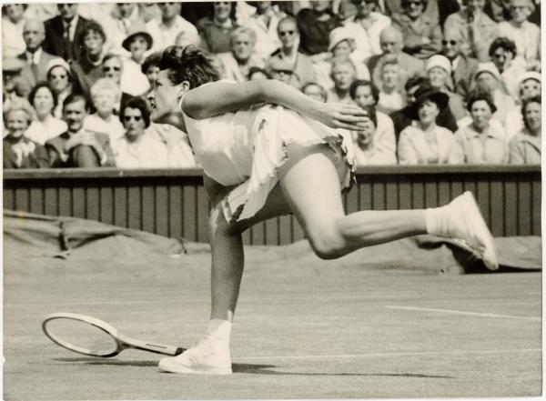 PHOTOGRAPH, b&w, tennis, Margaret Court