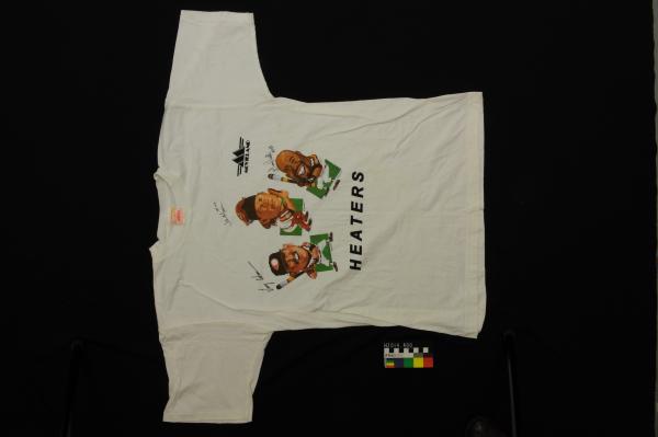 T-SHIRT, baseball, white Perth Heat, 'Heaters' with caricatures