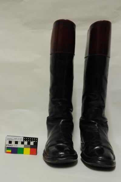 BOOTS, fox hunting, black/maroon leather, 1917