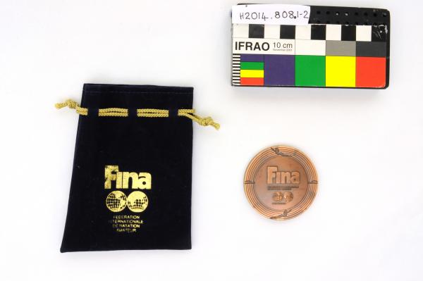 MEDAL and BAG, VIth World Swimming Championships, souvenir, 1991