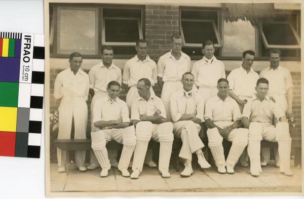 PHOTOGRAPH, b&w, cricket, MCC Team, Perth, 1932-33