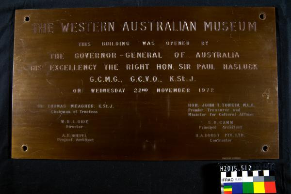 METAL PLAQUE, brass, opening of WA Museum Francis St Building, Nov 1972