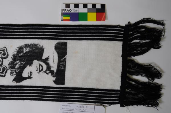 SCARF, 'KYLIE MINOGUE', black and white knitted synthetic