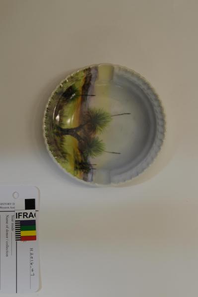 ASHTRAY, scalloped edge, handpainted with Blackboy Trees by Alva Gooden