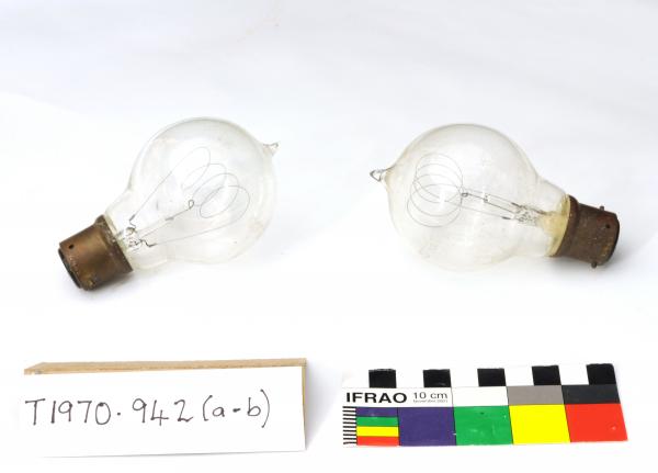 ELECTRIC LIGHT BULBS,x2