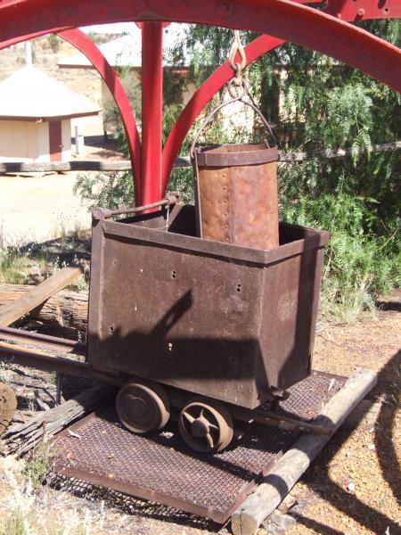 HEAD FRAME, Ore bin & Assoc. equipment