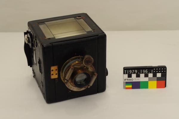 CAMERA, 'Ensign Popular Reflex', with tripod, hood, & shutter