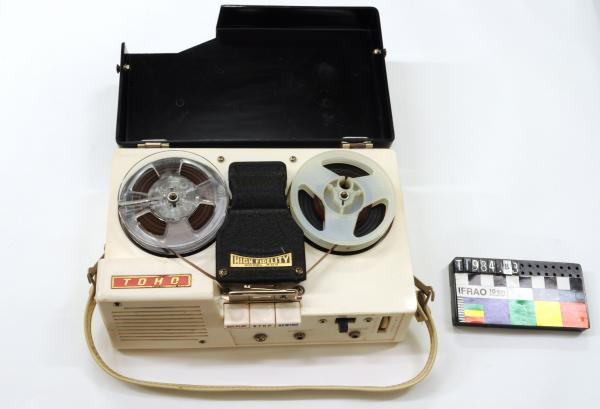 TAPE RECORDER, battery, 'Toho'