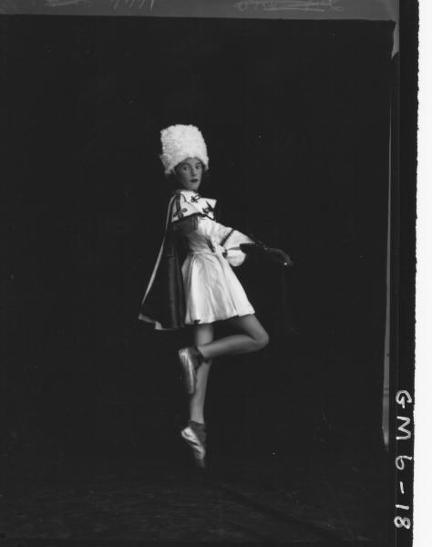 Portrait of lady dancer in costume, F/L Kennedy.